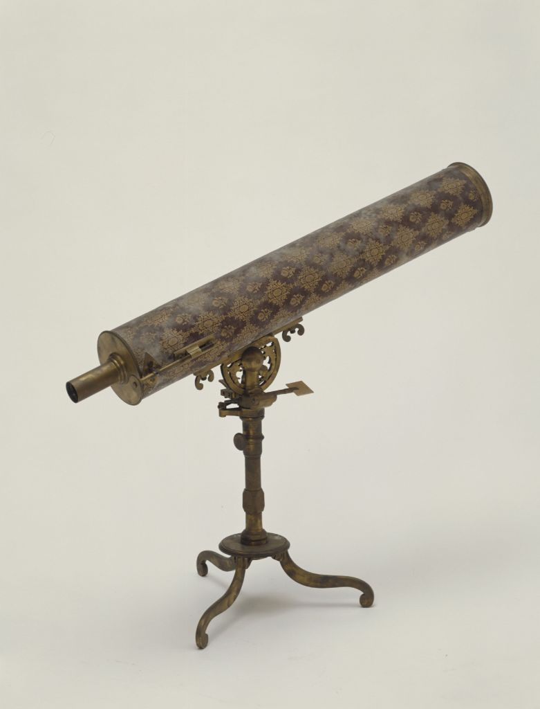 图片[1]-Purple paint golden flower reflecting telescope-China Archive